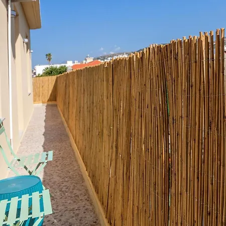 Daire Renaissance Apartment, Feeling The Heartbeat Of Rethymno!